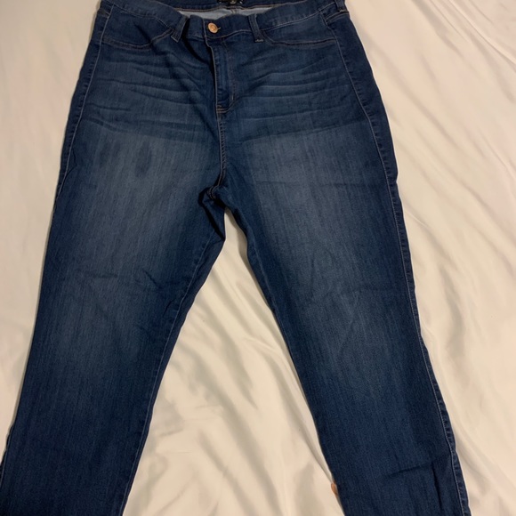 Jeans - Picture 2 of 3